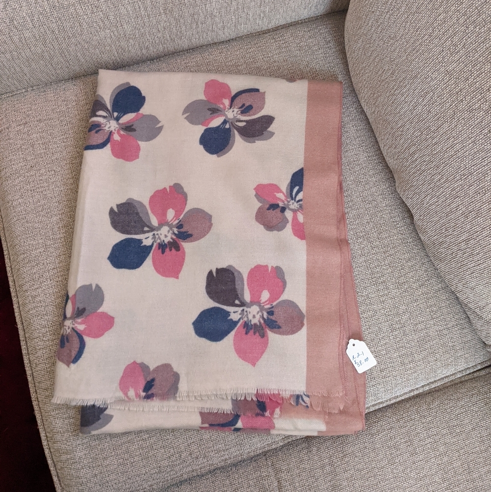 Soft Floral Print Scarf/Wrap Extra Large